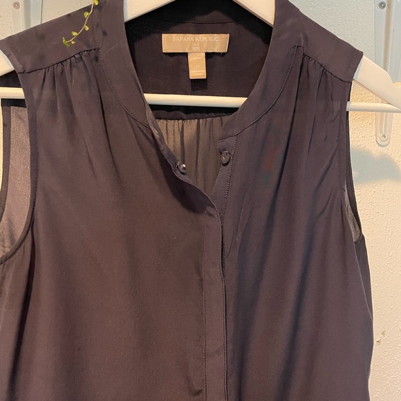 100% Silk Navy Tank Top - Picture 2 of 4